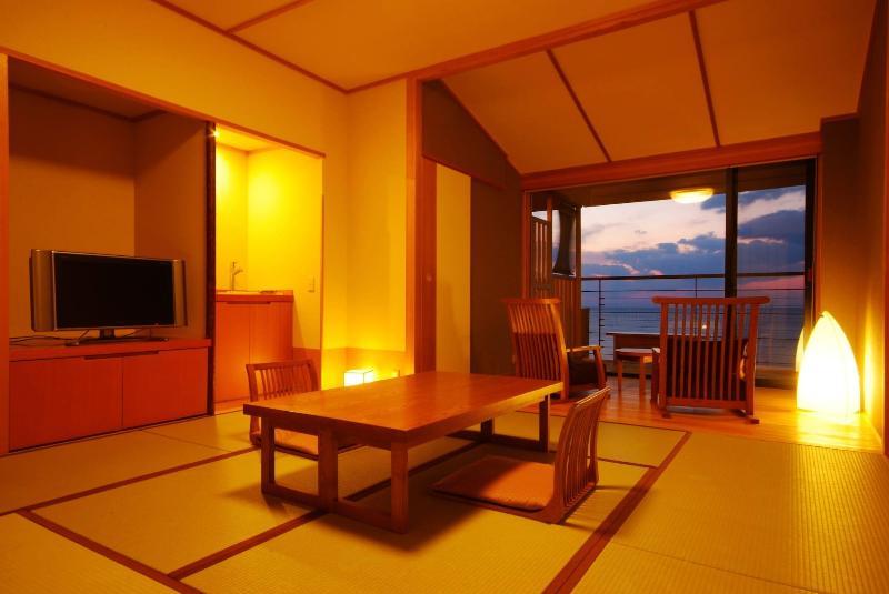 Hotel Hamachidorinoyu Kaisyu Shirahama Zewnętrze zdjęcie